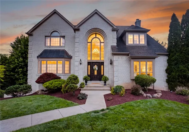 1st image of 173 Bittersweet Cir, Peters Twp, PA 15367 | MLS# 1757543