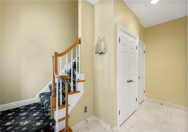 3rd image of 315 Kingsberry Cir, Mt Lebanon, PA 15234 | MLS# 1757876