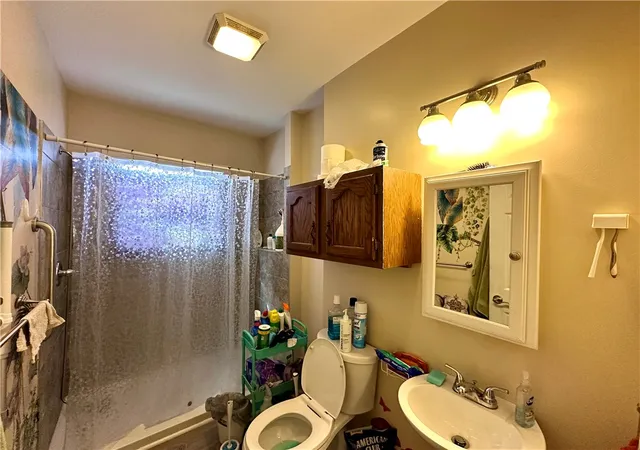 Homes for sale in New Castle, PA | 602 Court St, New Castle, PA 16101 | MLS# 1758191