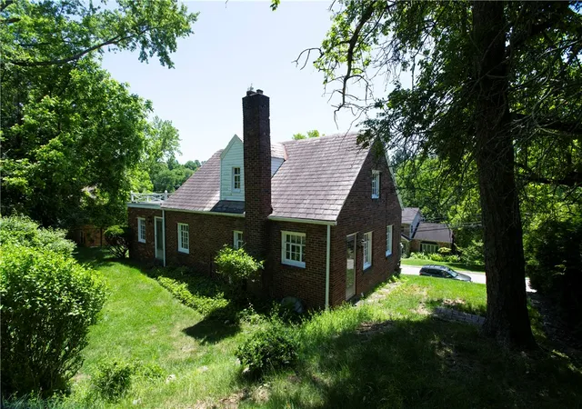 4th image of 136 Colson Dr, Pittsburgh, PA 15236 | MLS# 1758048