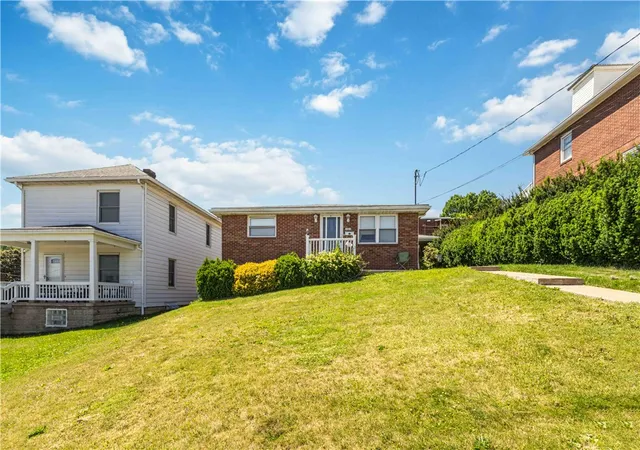 30th image of 1040 Mace Street, Greensburg, PA 15601 | MLS# 1758032
