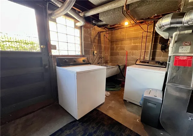 2nd image of 6833 Meade St, Pittsburgh, PA 15208