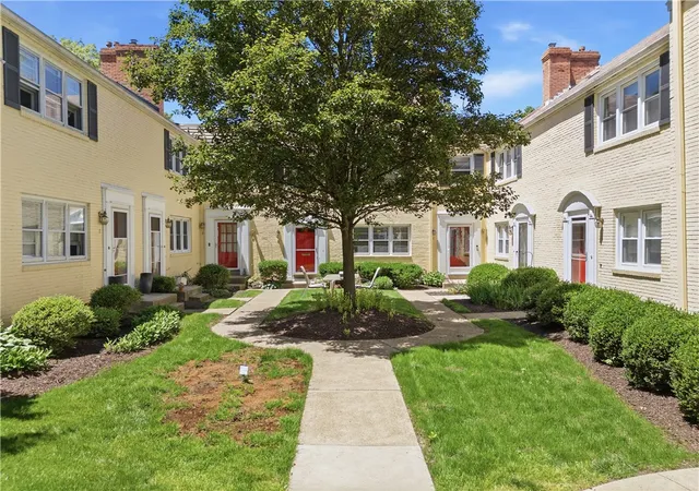 4th image of 6833 Meade St #6, Pittsburgh, PA 15208 | MLS# 1757925