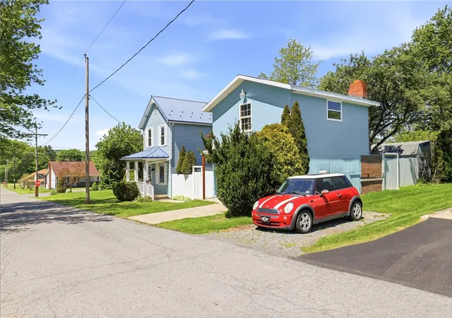 2nd image of 618 First Ave, Central City, PA 15926 | MLS# 1758136
