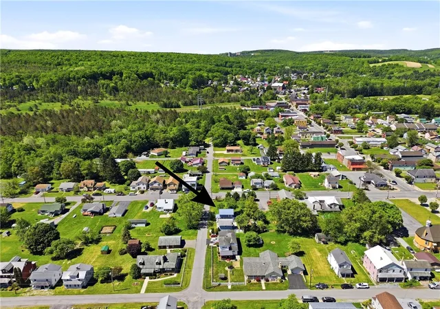 45th image of 618 First Ave, Central City, PA 15926 | MLS# 1758136