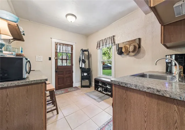 4th image of 5616 Meridian Rd, Gibsonia, PA 15044 | MLS# 1758237