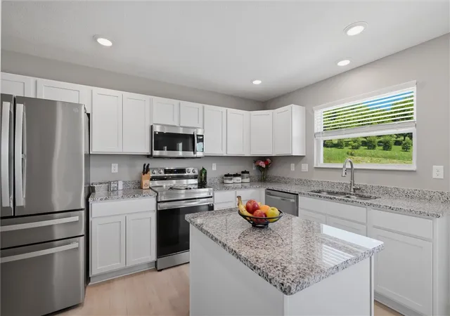 3rd image of 714 Dahlia Dr, Belle Vernon, PA 15012 | MLS# 1757783