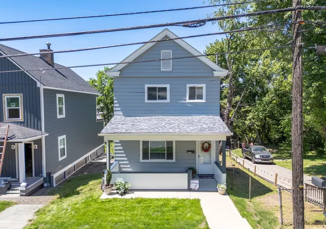 Photo 3 of Single family home for sale at 1628 2nd Avenue, Conway, PA 15027 | MLS# 1758324 | Listing updated on 2026-07-08