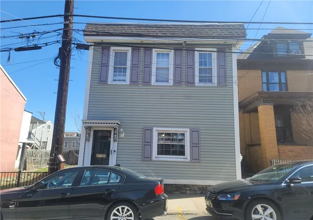 1st image of 121 S 12th St, South Side, PA 15203 | MLS# 1758230