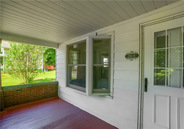 Homes for sale in Franklin Twp, PA | 1919 Mercer Rd, Franklin Twp, PA 16117 | MLS# 1758217
