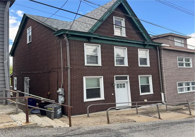 1st image of 51 Sterling St, Carson, PA 15203 | MLS# 1757582