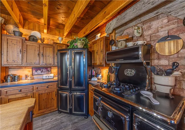 4th image of 276 Starr Ln, Confluence, PA 15424 | MLS# 1757484