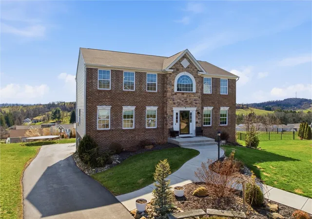 Homes for sale in Rostraver, PA | 133 Azalea Cir, Rostraver, PA 15012 | MLS# 1758361