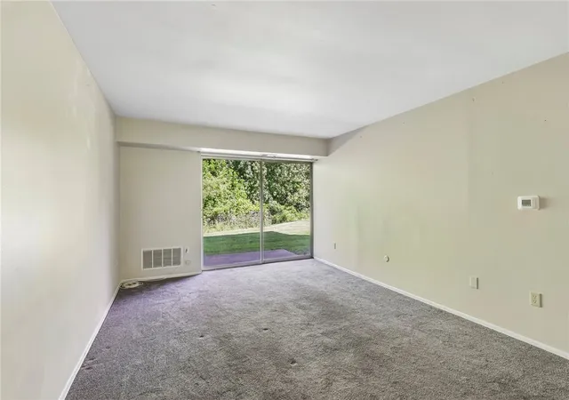 Photo 3 of Condo for sale at 4073 Sanlin Dr, Coraopolis, PA 15108 | MLS# 1758375 | Listing updated on 2026-07-09