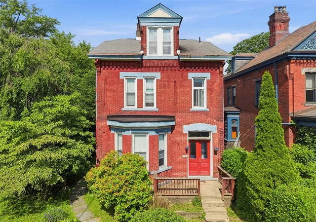 1st image of 410 S Pacific Ave, Friendship Park, PA 15224 | MLS# 1757993
