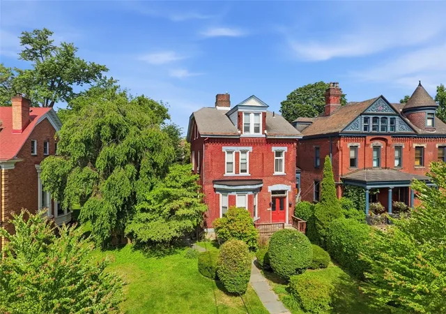 2nd image of 410 S Pacific Ave, Friendship Park, PA 15224 | MLS# 1757993