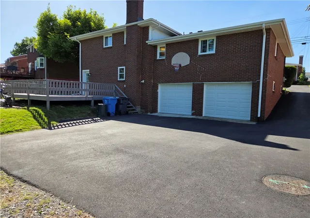 Homes for sale in Scott Twp, PA | 1398 Raven Dr, Scott Twp, PA 15243 | MLS# 1758376