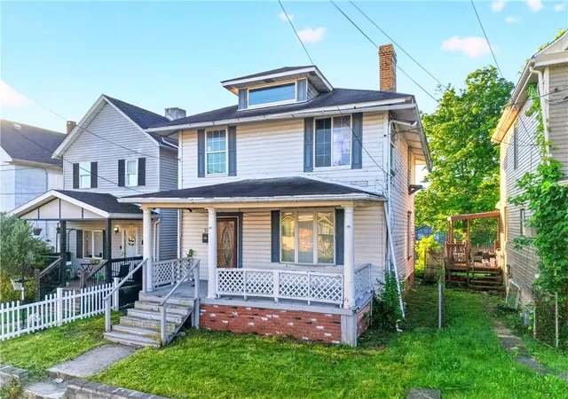 Homes for sale in Brownsville, PA | 539 Green St, Brownsville, PA 15417 | MLS# 1758098