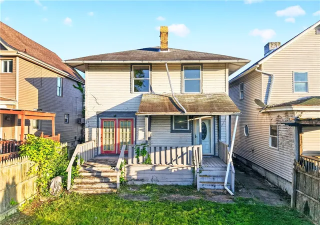 Photo 3 of Single family home for sale at 539 Green St, Brownsville, PA 15417 | MLS# 1758098 | Listing updated on 2026-07-19
