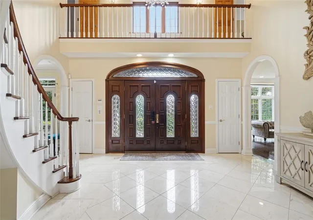 3rd image of 105 Lantern Cir, Peters Twp, PA 15317 | MLS# 1758346