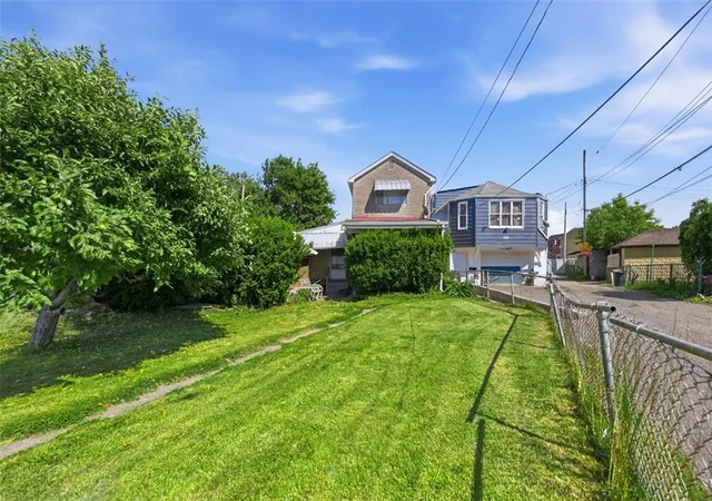 Homes for sale in Stowe Twp, PA | 1149 9th Street, Stowe Twp, PA 15136 | MLS# 1758226