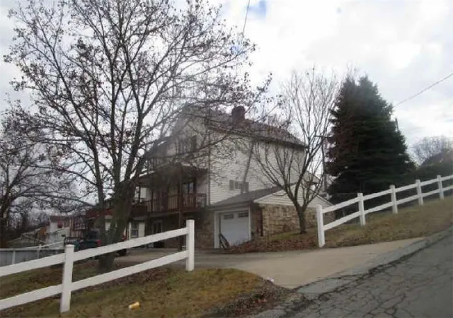 Homes for sale in West Mifflin, PA | 1860 Ohio Ave, West Mifflin, PA 15122 | MLS# 1758424
