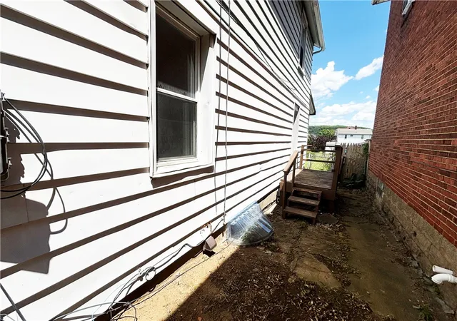 14th image of 320 N 3rd, Clairton, PA 15025 | MLS# 1758461