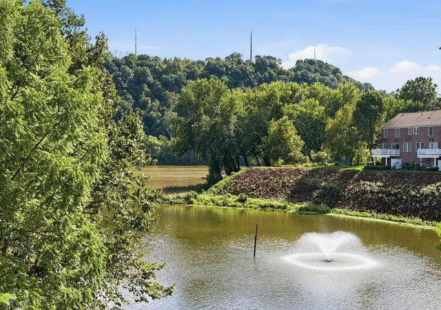 Photo 4 of Condo for sale at 100 Vista Cirlce Cir #410, Pittsburgh, PA 15238 | MLS# 1758487 | Listing updated on 2026-08-31