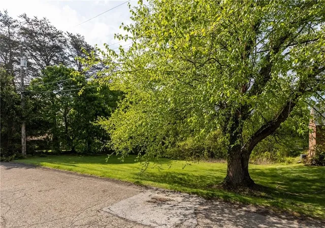 Photo 4 of Land for sale at 307 Baker Dr, Aliquippa, PA 15001 | MLS# 1758514 | Listing updated on 2026-06-05