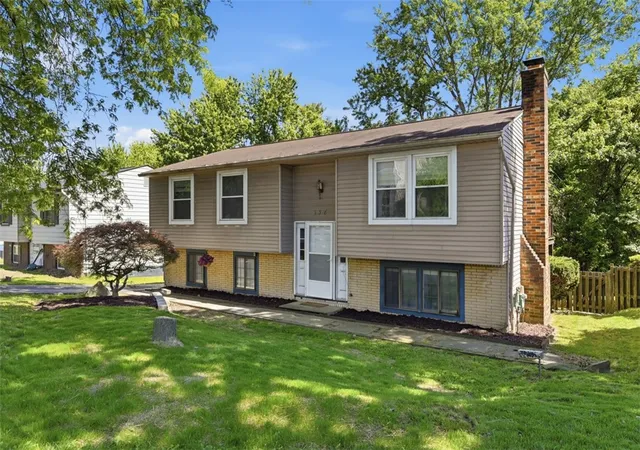 2nd image of 138 Hunting Creek Road, North Strabane, PA 15317 | MLS# 1758519