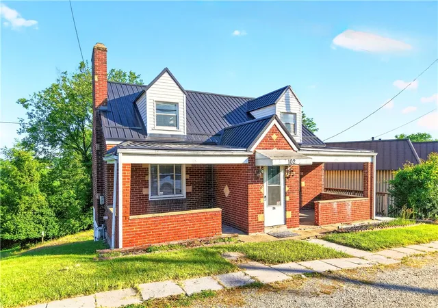 1st image of 102 Payne Hill Rd, Clairton, PA 15025 | MLS# 1758503