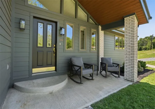 4th image of 2420 Thomas Dr, Allison Park, PA 15101 | MLS# 1758513