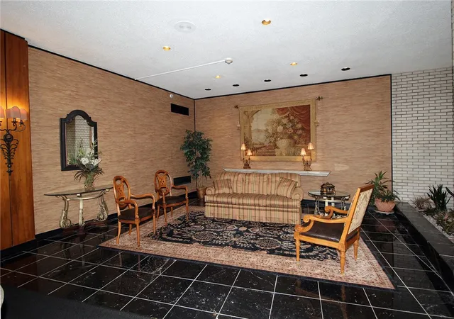 3rd image of 1150 Bower Hill Rd #512-A, Pittsburgh, PA 15243 | MLS# 1758545