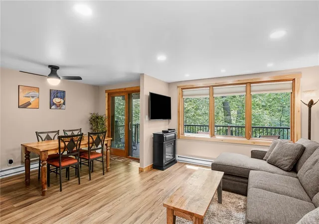 4th image of 521 Laurel Ponds, Farmington, PA 15437 | MLS# 1758202