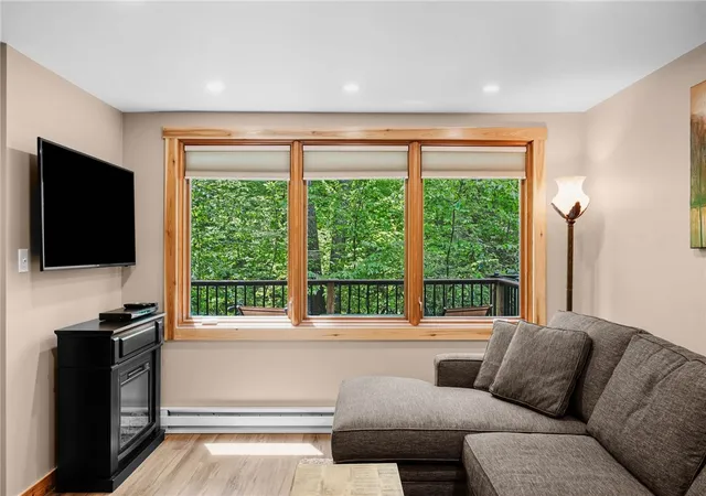 5th image of 521 Laurel Ponds, Farmington, PA 15437 | MLS# 1758202
