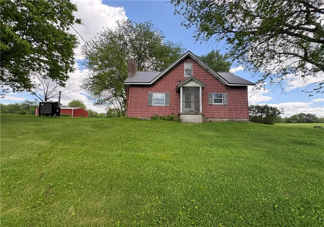 Photo 3 of House for sale at 899 Union Flt Rd, Shelocta, PA 15774 | MLS# 1758532 | Listing updated on 2026-07-22