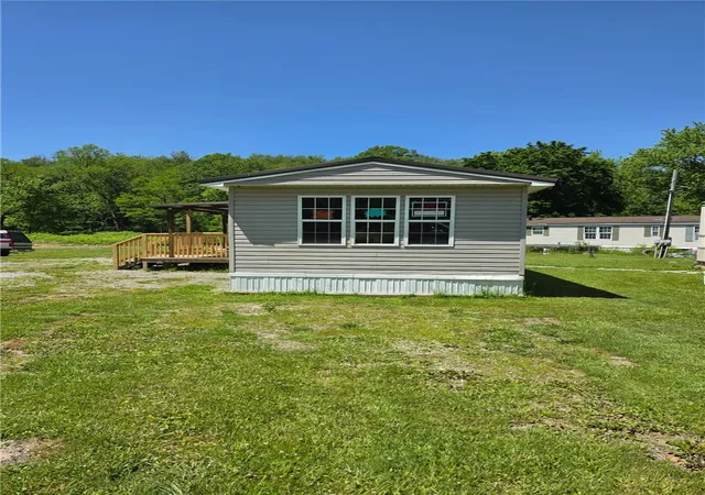 Homes for sale in Derry Twp, PA | 834 Mcgee Lane, Derry Twp, PA 15627 | MLS# 1757790