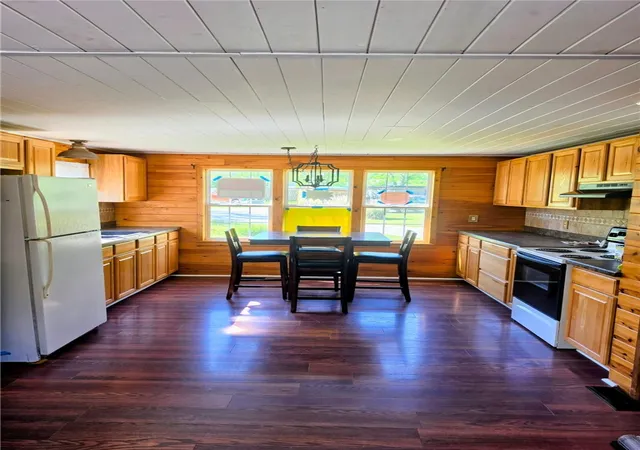 Homes for sale in Derry Twp, PA | 834 Mcgee Lane, Derry Twp, PA 15627 | MLS# 1757790