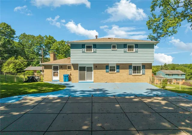 Homes for sale in Greensburg, PA | 1212 Mountain View Dr, Greensburg, PA 15601 | MLS# 1758200