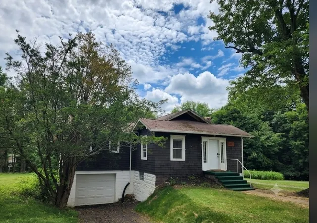 1st image of 634 Scotland Ln, Union Twp, PA 16101 | MLS# 1758548
