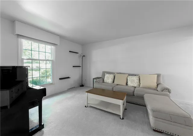 3rd image of 1818 Foxcroft Ln #803, Allison Park, PA 15101 | MLS# 1758243