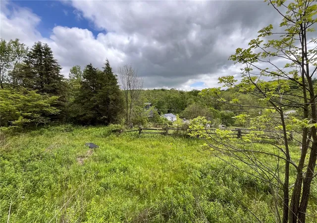 5th image of 4448-4450 Hollow Road, New Castle, PA 16101 | MLS# 1758573
