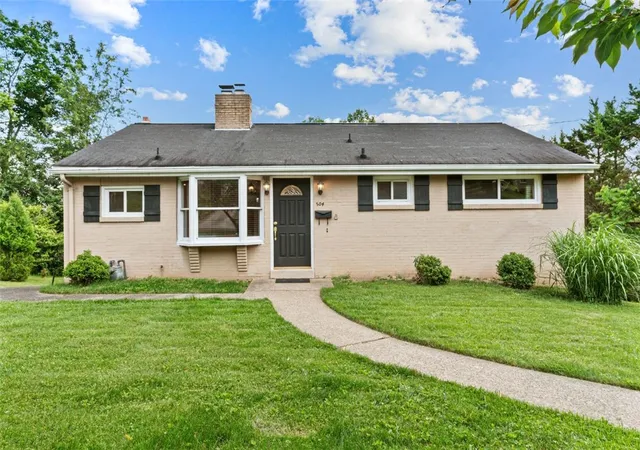 1st image of 504 Long Dr, Upper St Clair, PA 15241 | MLS# 1757769