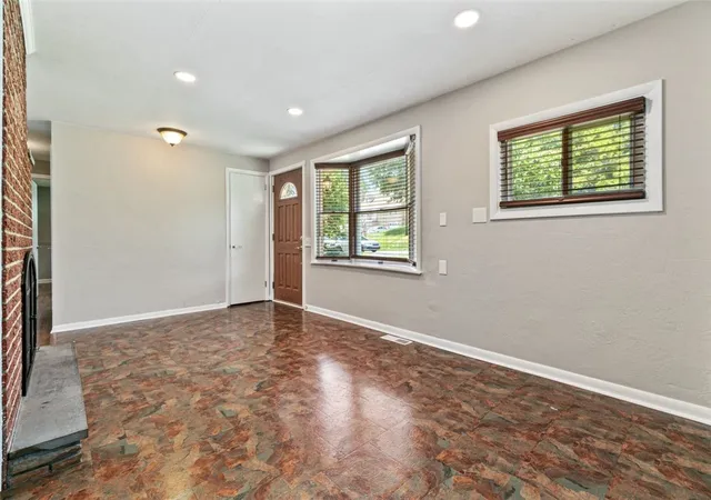 3rd image of 504 Long Dr, Upper St Clair, PA 15241 | MLS# 1757769