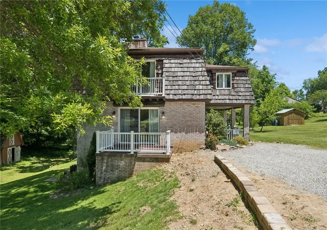 Photo 1 of Single family home for sale at 1000 Weir Dr, Rostraver, PA 15012 | MLS# 1758611 | Listing updated on 2026-08-03