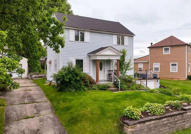 Homes for sale in Clairton, PA | 538 Independence Dr, Clairton, PA 15025 | MLS# 1758671