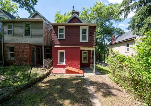 Homes for sale in Wilkinsburg, PA | 1315 Labelle Ave, Wilkinsburg, PA 15221 | MLS# 1758686
