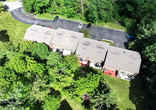 37th image of 205 Springwater Ct, Moon/crescent Twp, PA 15108 | MLS# 1758178