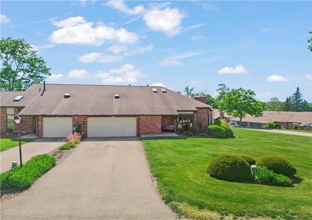 Homes for sale in North Strabane, PA | 310 Greenwood Dr, North Strabane, PA 15317 | MLS# 1758730