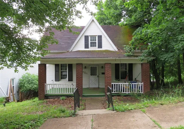 1st image of 1111 Tyndall St, Pittsburgh, PA 15204 | MLS# 1758764